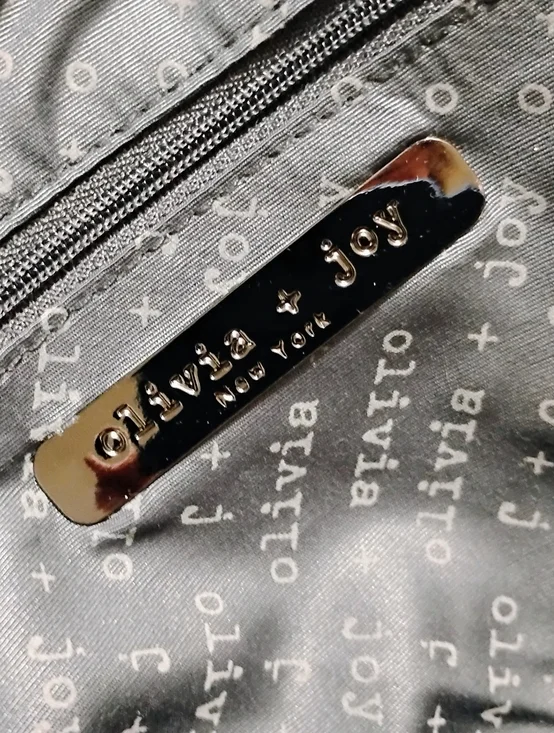 NWT💕OLIVIA & JOY New York! Gray Studded Large Tote Bag with Removable Strap - Picture 11 of 12